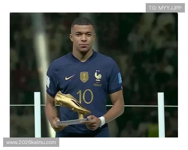 深入比较世界杯金球奖和金靴奖的评选标准,揭示两者在足球界的重要地位 深入比较世界杯金球奖和金靴奖的评选标准,揭示两者在足球界的重要地位